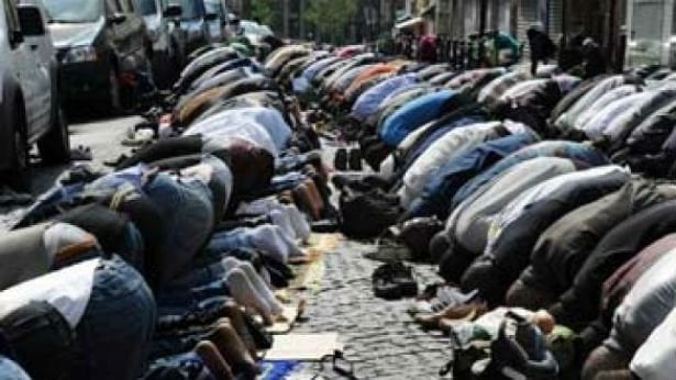 Den Korte Avis | Muslimsk chok i Fraankrig: Unge muslimer er fundamentlitiske og sætter koranen ord over fransk lov