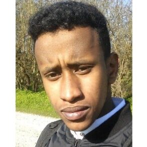 Den Korte Avis | Somalieren Mahaden Jama Isak idømt tolv års fængsel og udvisning for brutalt drab med økse, machete og kniv – tre andre dømt i samme sag