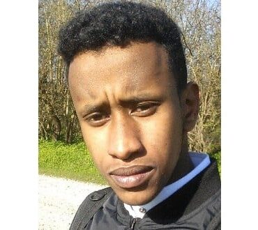 Den Korte Avis | Somalieren Mahaden Jama Isak idømt tolv års fængsel og udvisning for brutalt drab med økse, machete og kniv – tre andre dømt i samme sag