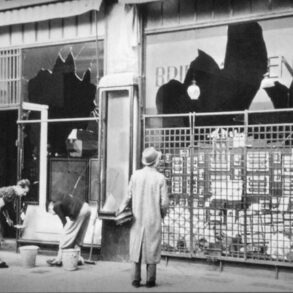 Den Korte Avis | Under Krystalnatten i Tyskland den 9. november 1938 blev jøders butikker smadret, tusinder blev arresteret og mange myrdet