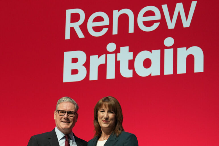 Rachel Reeves styrer stadig det britiske skib mod økonomisk ruin