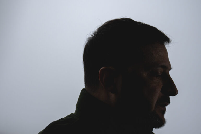 Zelenskys inderkreds afsløret i massiv korruptions­skandale