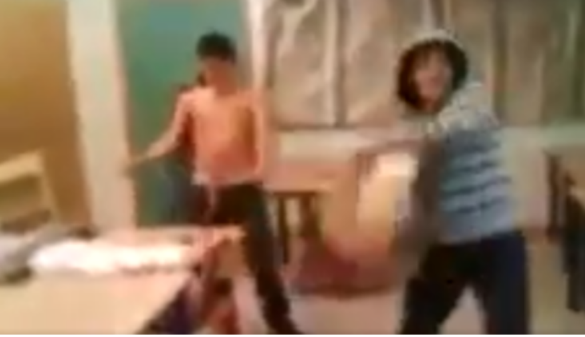 Den Korte Avis | Eleven sagde: ‘Jeg sværger ved min mor, jeg smadrer dig’, og så blev læreren fyret – to nye bøger om multikultur i Sverige