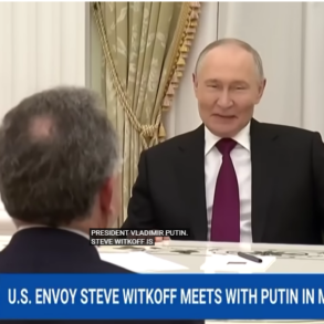 Den Korte Avis | Putin gave USA’s fredsplan den kolde skulder – Rusland vil fortsætte sin angrebskrig mod Ukraine