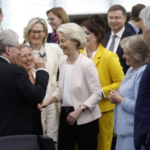 EU kan ikke censurere amerikanere på amerikansk jord, nægter to briter og tidligere EU-kommissær Thierry Breton indrejse