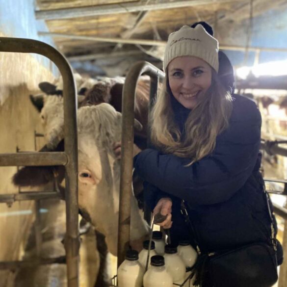 En landmand får kun 1,50 NOK for et 5-kroners æg – nu tager Bjørn Tore og Nora kampen mod fødevareindustrien