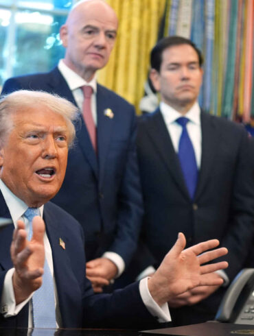 NYT Trump deltager i trækningen til VM på fredag