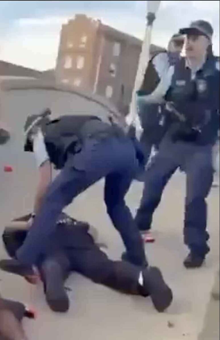 – Politiet skød ikke tilbage