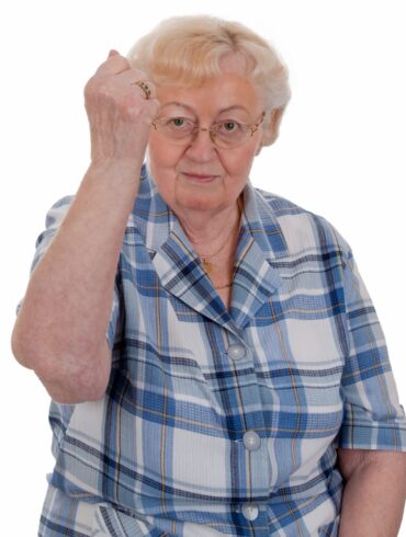 Den Korte Avis | Da det falske bankbud mødte op, nægtede den 96-årige kvinde at udlevere noget som helst – så reagerede svindleren