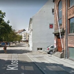 Den Korte Avis | Den ene sparkede politiet og den anden trak kniv mod dørmand – aggressive typer i det aarhusianske natteliv