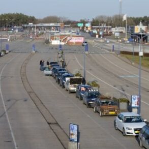 Den Korte Avis | En ulovlig køkkenkniv blev ekstrem dyr for en polak – men han havde masser af penge på lommen og betalte uden et kny