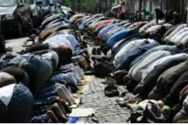 Den Korte Avis | Farlig alliance mellem muslimer og venstrefløjen: Venstrefløjsparti holder hånden over islam og får stemmer fra muslimer