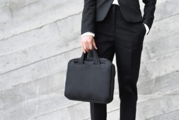 Den Korte Avis | Han sagde, han var fra ‘banken’, og så gav hun ham sit hævekort og smykker