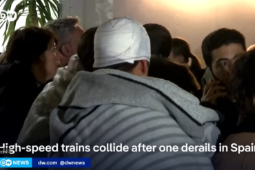 Den Korte Avis | Højhastighedstog afsporet i Spanien – 39 døde