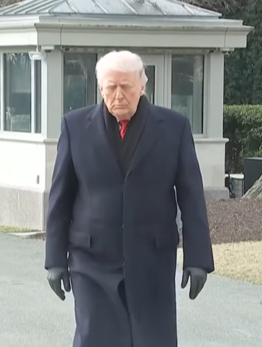 Den Korte Avis | Trump har nu siddet et år som præsident – og vælgerne giver ham alvorlige smæk i meningsmålingerne