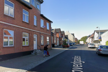 Den Korte Avis | Ung bilist med mørkt slikket hår og dansk med accent gik fuldstændig amok på 31-årig mand – man bliver rystet, når man hører årsagen