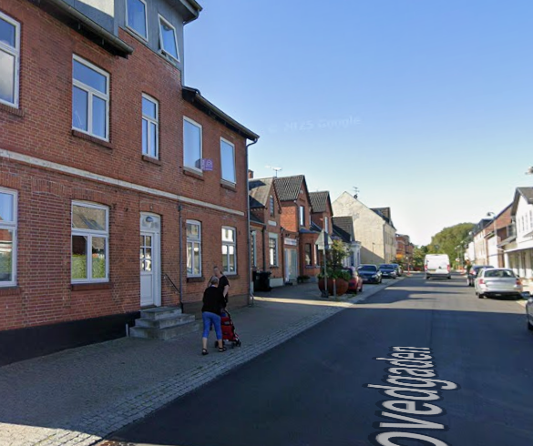 Den Korte Avis | Ung bilist med mørkt slikket hår og dansk med accent gik fuldstændig amok på 31-årig mand – man bliver rystet, når man hører årsagen