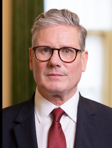 Den Korte Avis | Epstein-dokumenterne rammer toppolitiker fra Labour – Premierminister Starmer i tovene