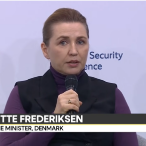 Den Korte Avis | Mette Frederiksen tager et nyt skridt: Europa skal kunne forsvare sig selv – om nødvendigt også med atomvåben