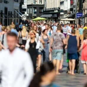 Den Korte Avis | Ny CEPOS-analyse: Statsministeren skyder ved siden af med fokus på ulighed – alle familier har fået flere penge