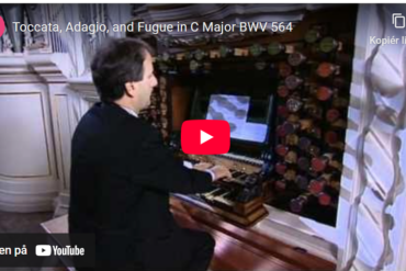 Mellemspil – Bach: Toccata, adagio og fuge i C-dur, BWV  564 (1719–27).