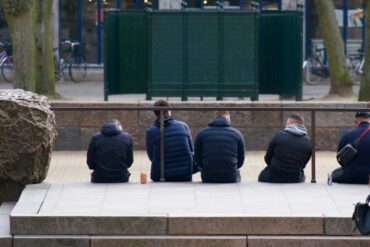 Den Korte Avis | 16-årig fra Sverige idømt 16 års fængsel for ledende rolle i tre forsøg på bandedrab