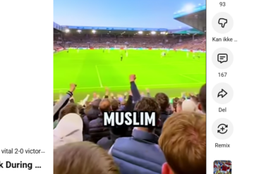 Den Korte Avis | Fodboldkamp holdt pause under Ramadanen af hensyn til muslimske spillere – så fik publikum nok