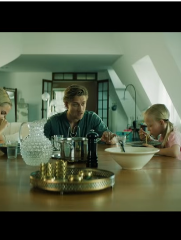 Den Korte Avis | Hjalmar Söderbergs roman ”Doktor Glas” fra 1905 er inspiration for en film henlagt til nutiden – den bliver aldrig rigtigt vedkommende