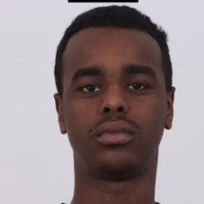 Den Korte Avis | Osman Ali har fået en stribe advarsler, men nu fik dommeren nok og dømte ham til udvisning – hvis det altså bliver til noget…