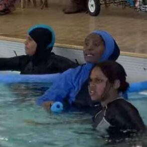 Den Korte Avis | S-minister sagde, han ville stoppe kønsopdelt svømning – men det blæser flere kommuner på og tillader fortsat kønsopdelt svømning