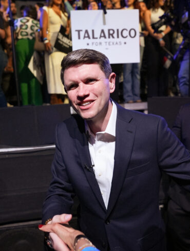 Ted Cruz-støttet kandidat besejrede Crenshaw i Texas