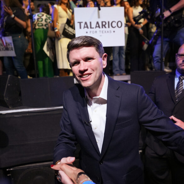 Ted Cruz-støttet kandidat besejrede Crenshaw i Texas